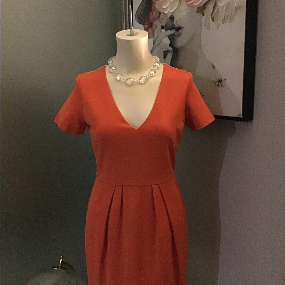 Pinko color blocked mini with pinch pleats